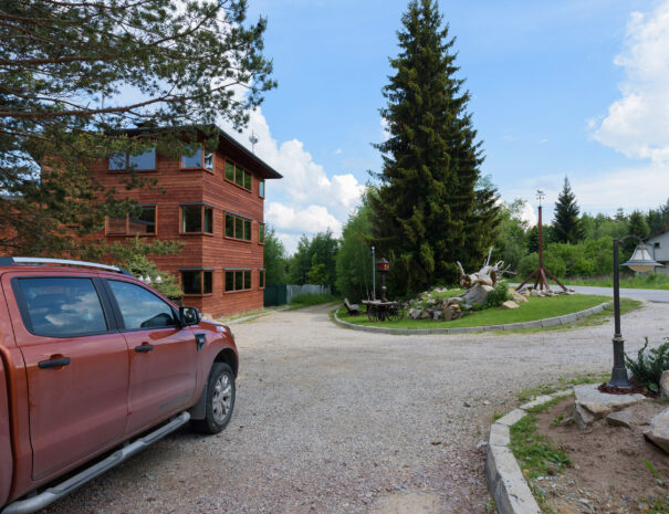 north frontage and car OS
